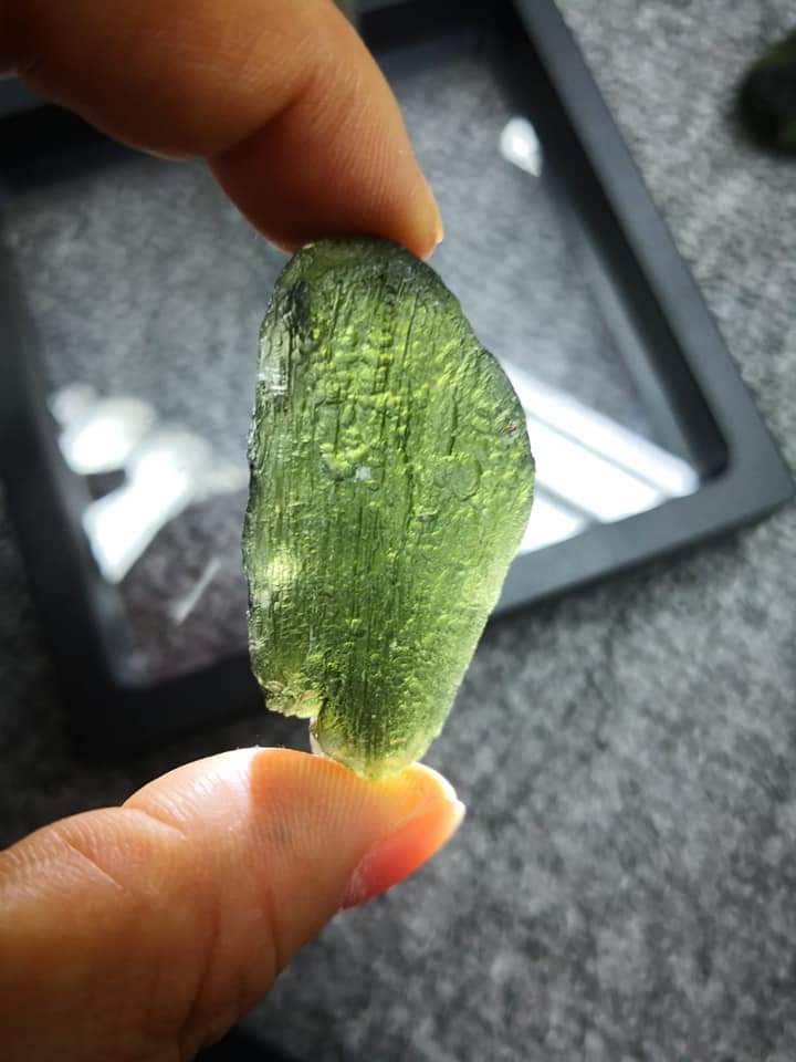 《捷克綠隕石 Moldavite》