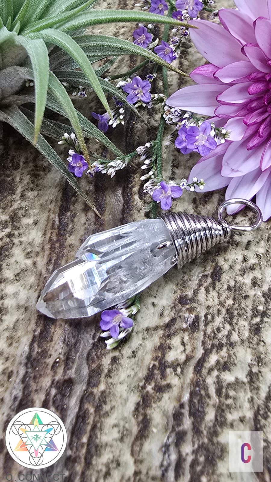 小巧精緻晶體獨特白晶吊墜