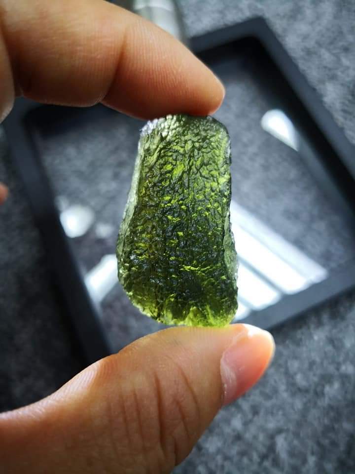 《捷克綠隕石 Moldavite》