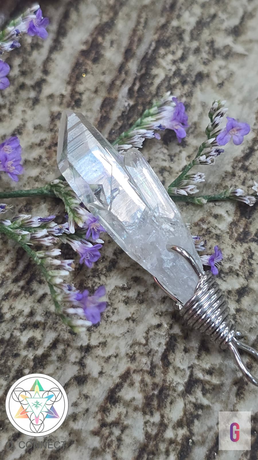 小巧精緻晶體獨特白晶吊墜