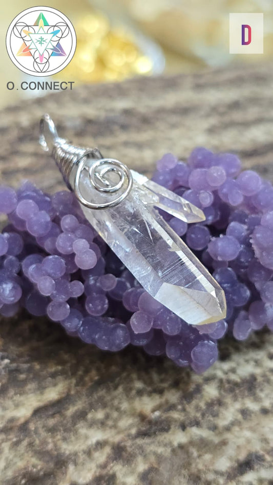 小巧精緻晶體獨特白晶吊墜