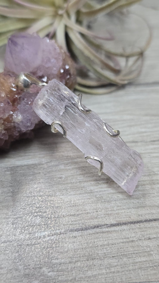 晶瑩通透紫鋰輝銀吊墜